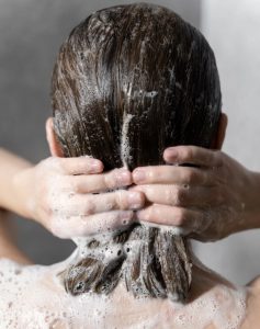 Saçı Her Gün Şampuanla Yıkamak Deriye Zarar Verir Mi - Saç Yıkama Rutini Nasıl Olmalıdır - Doğru Saç Yıkama Nasıl Olur 